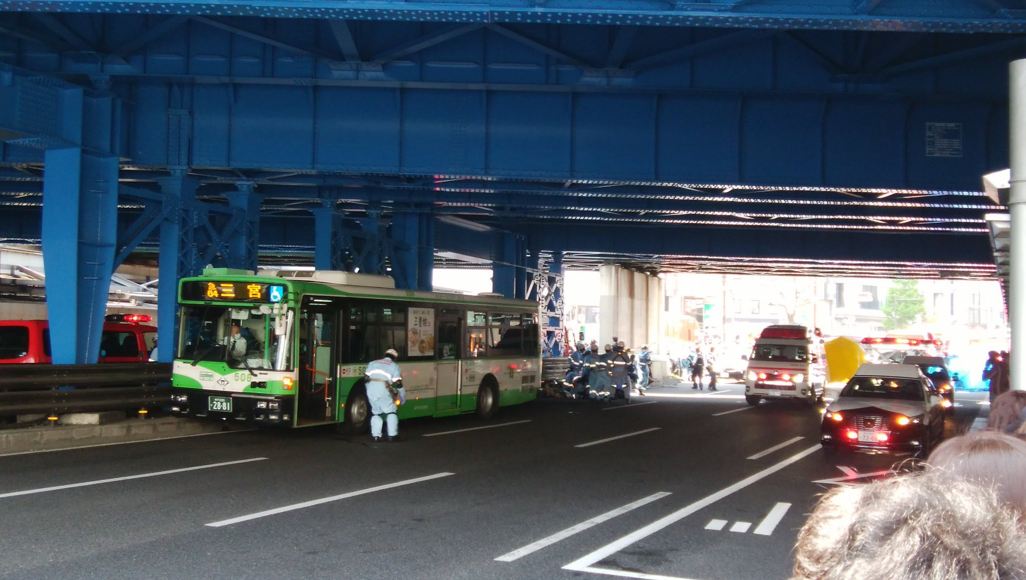 神戸市営バス暴走　逮捕